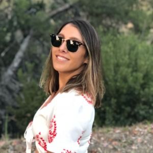 Meet your Posher, Dayna